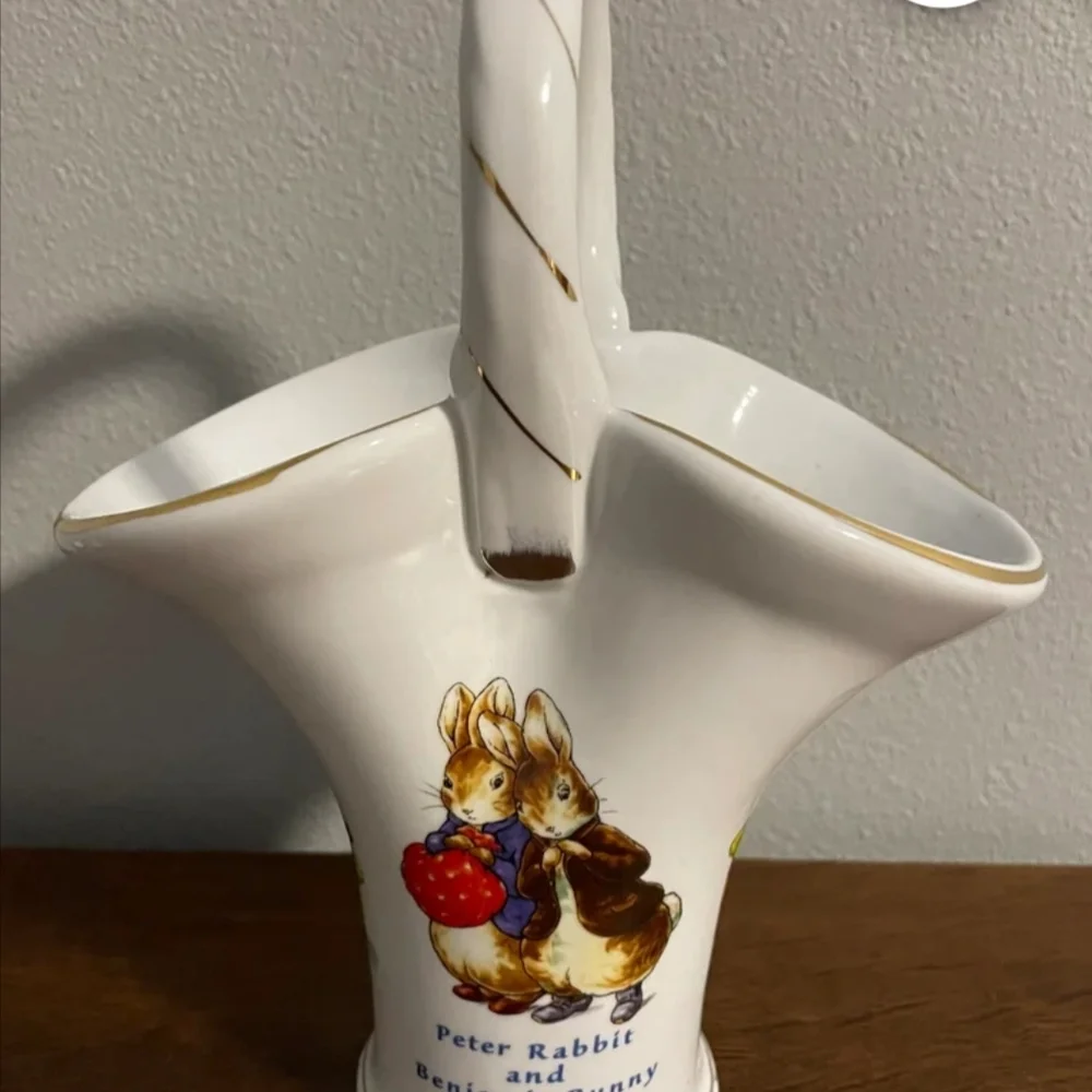 Beatrix Potter Peter Rabbit & Benjamin Bunny Vases 2‎ Pristine Condition Vintage